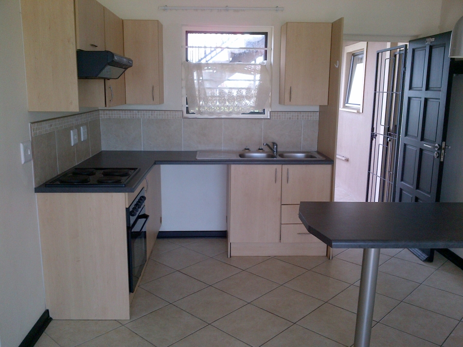 To Let 1 Bedroom Property for Rent in Braelyn Eastern Cape